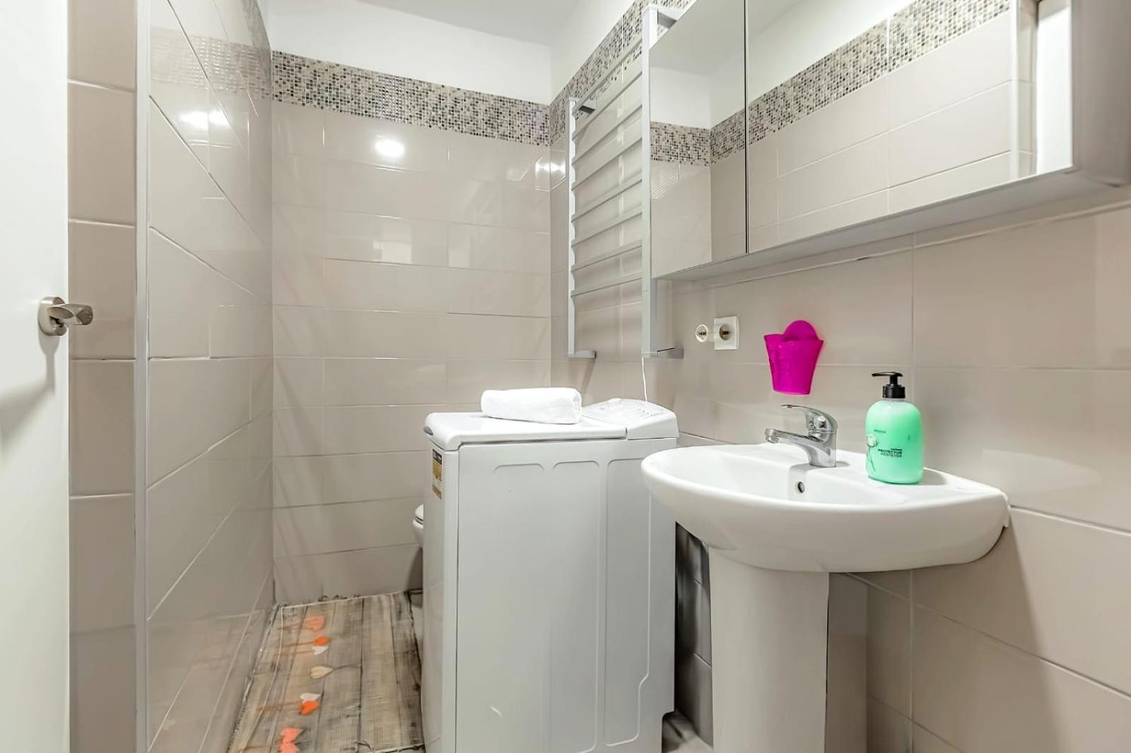 Apartment On Pinta Beach Costa Adeje  ภายนอก รูปภาพ